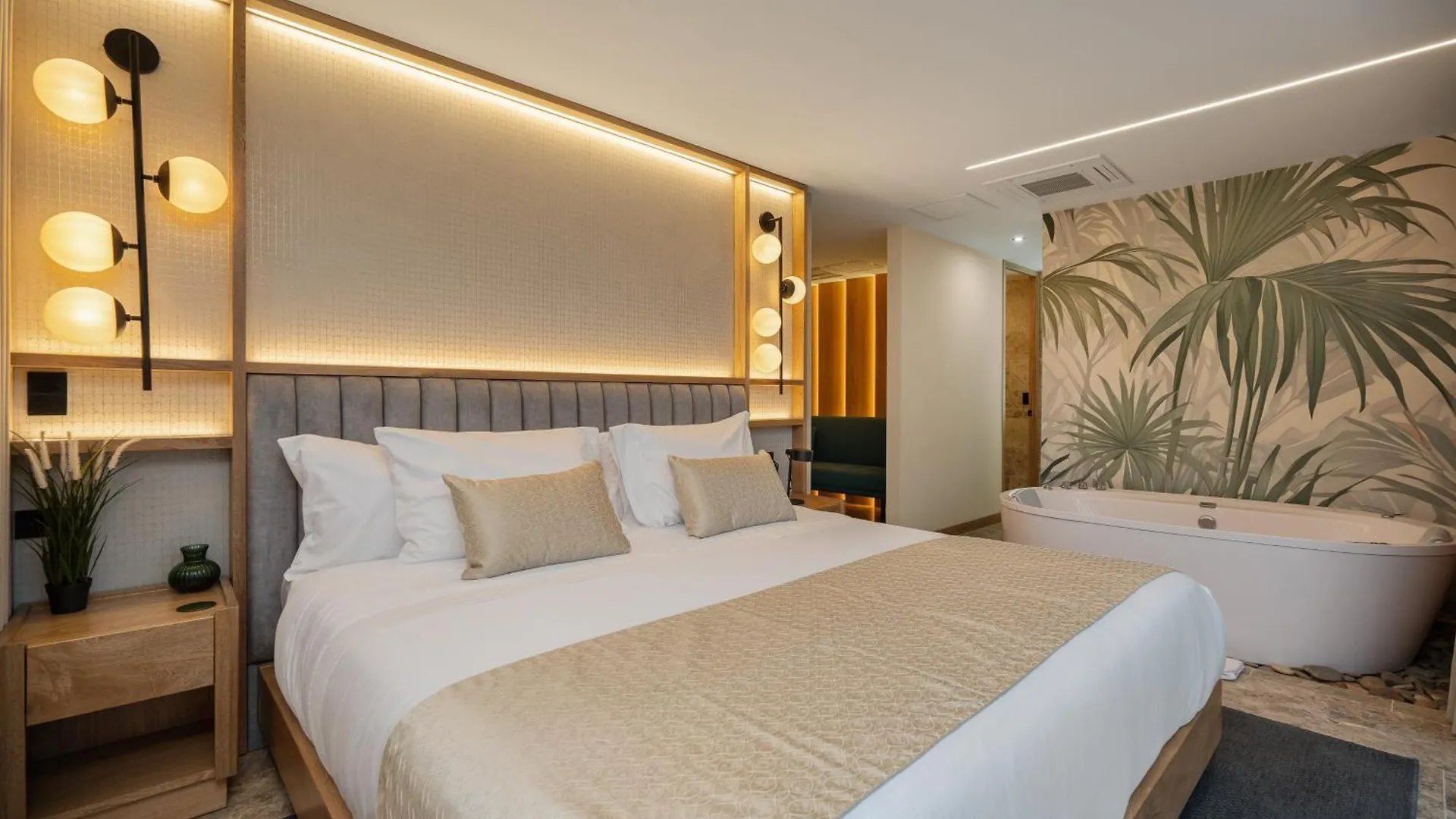 Lin Boutique Hotel By Housy Host Medellin