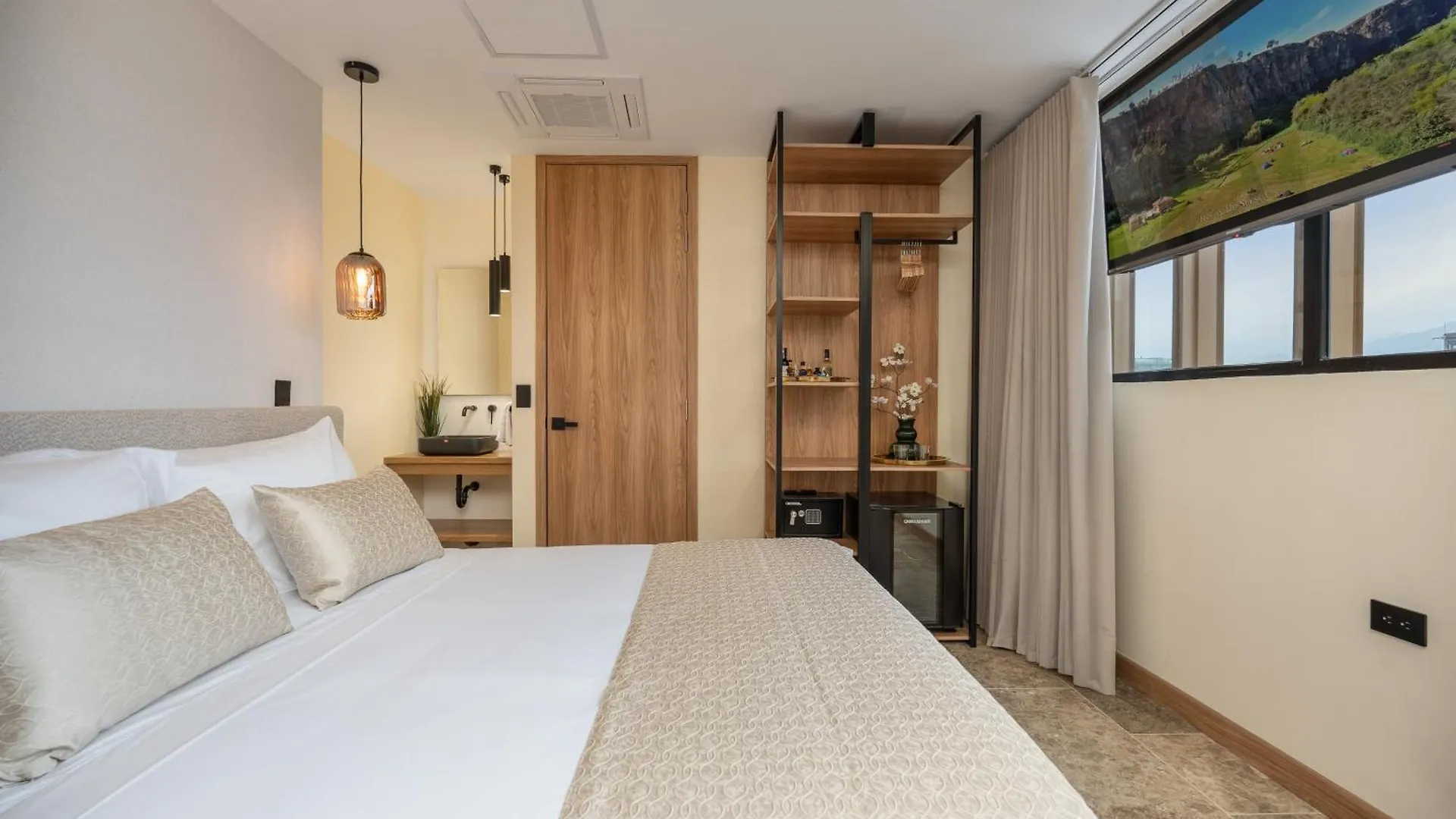 Lin Boutique Hotel By Housy Host Medellin 4*,  Colombia